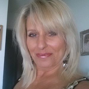 Meet your Posher, Rose