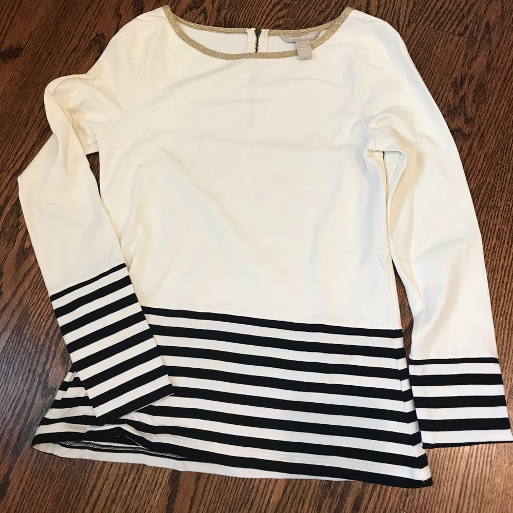 Banana republic sleeve top