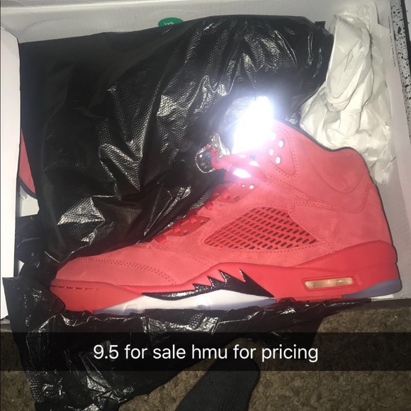 Air Jordan - Picture 1 of 3