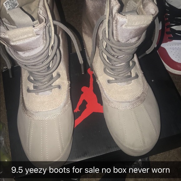 Air Jordan - Picture 2 of 3