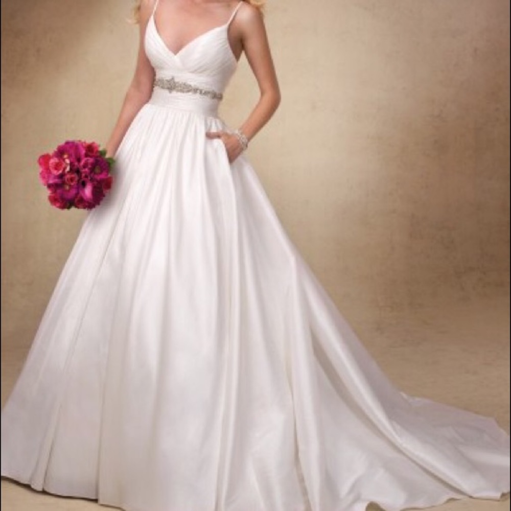 Maggie Sottero Wedding Dress