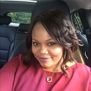 Meet your Posher, Loleta