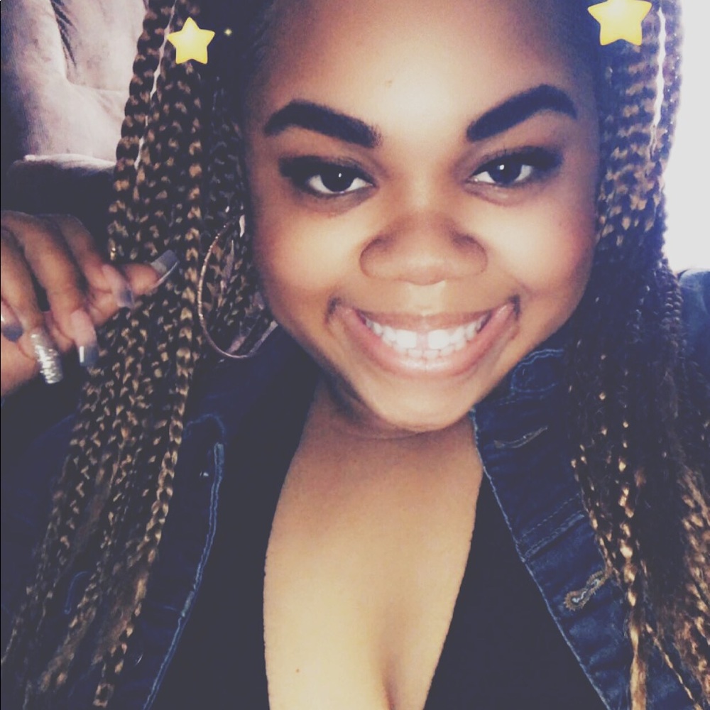 Meet your Posher, Breanna