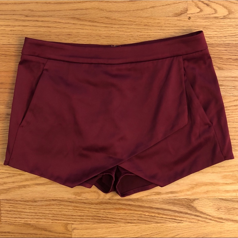 NWOT Express Skort