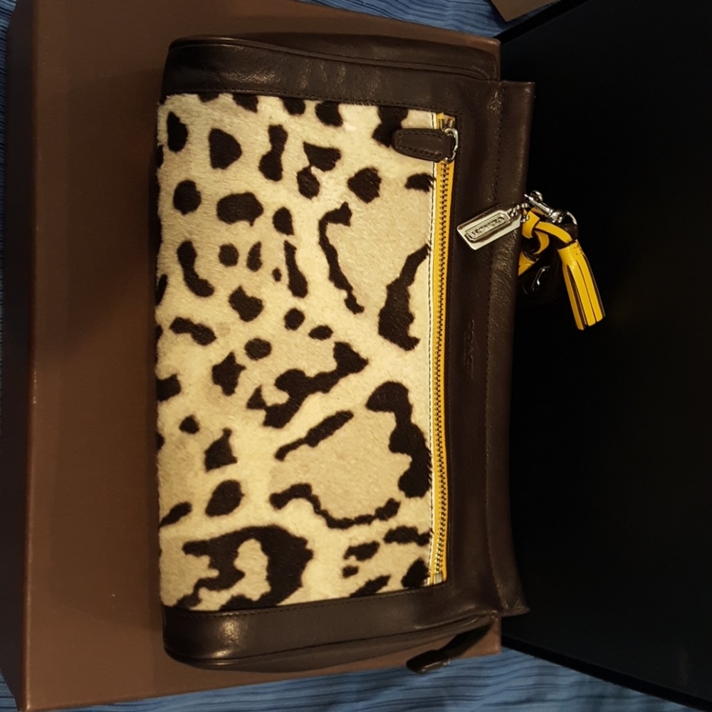 Coach haircalf clutch