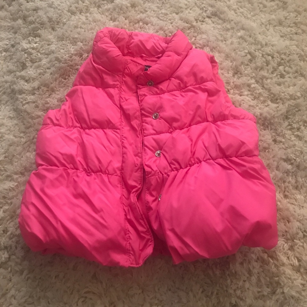 Baby gap size 18-24 mths puffer vest bright pink