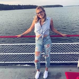 Meet your Posher, Molly