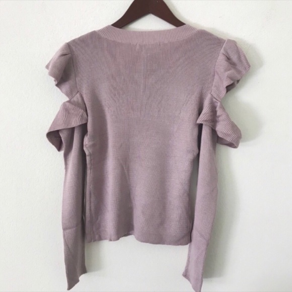 cutout ruffle shoulder soft top - Picture 4 of 5