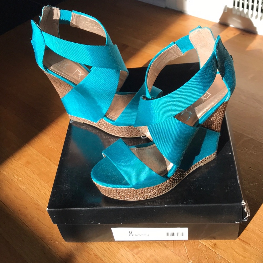 BCBG Paris Wedges
