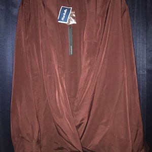 PERFECT TOP FOR HOLIDAY PARTIES! 🎁 🎄