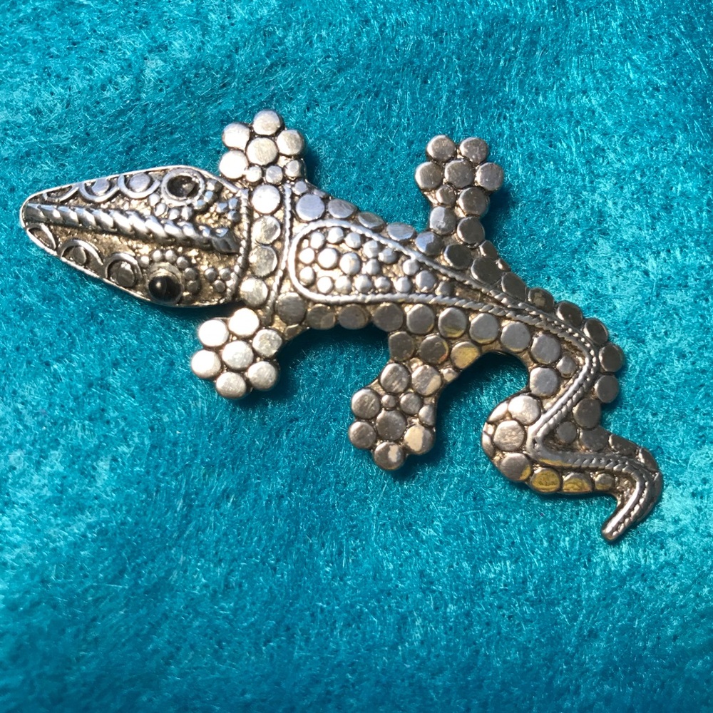 Later Gator pin