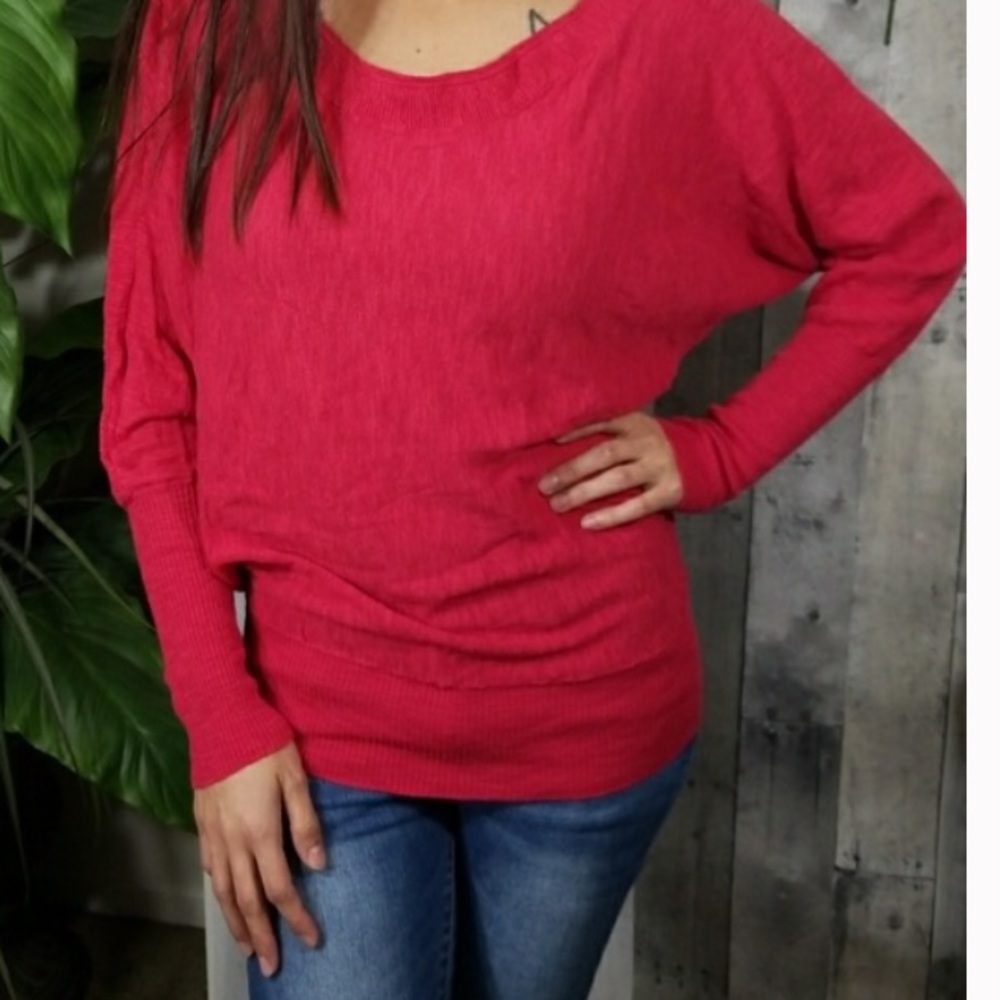 athleta long sleeved hot pink ribbed sweater