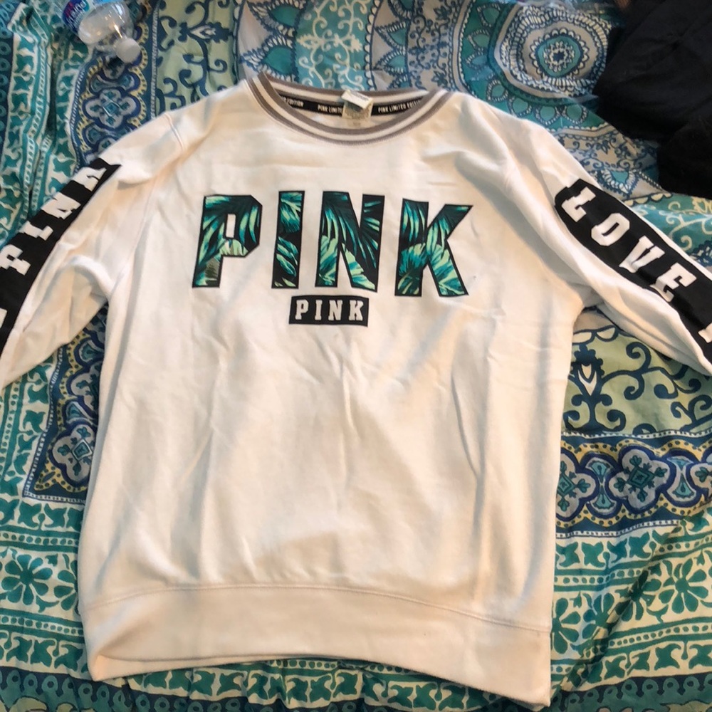 Vs crew neck
