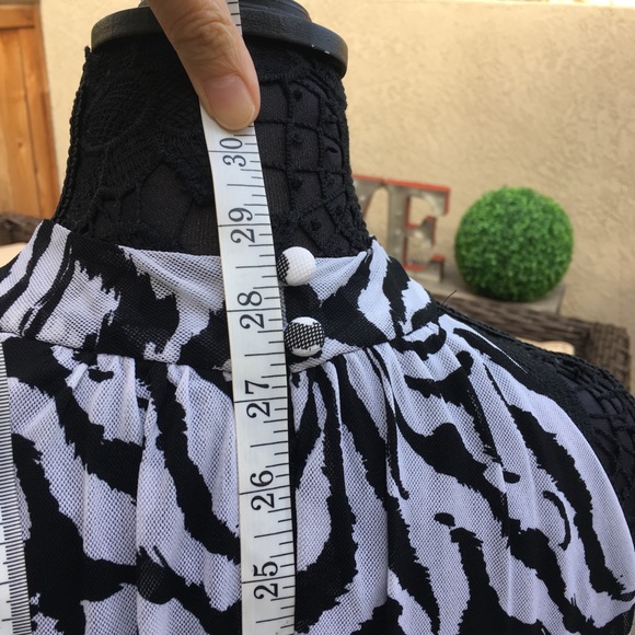 K Cole Zebra print Sleeveless High Neck Halter - Picture 5 of 5