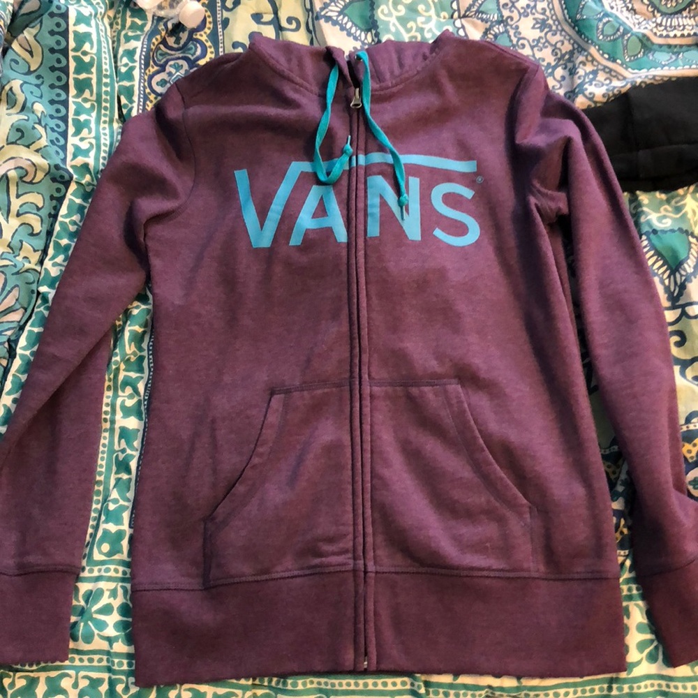 Vans zip up
