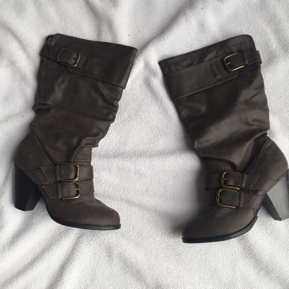 Size 5.5 Target boots