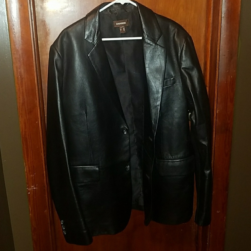 Men's black leather jacket/blazer