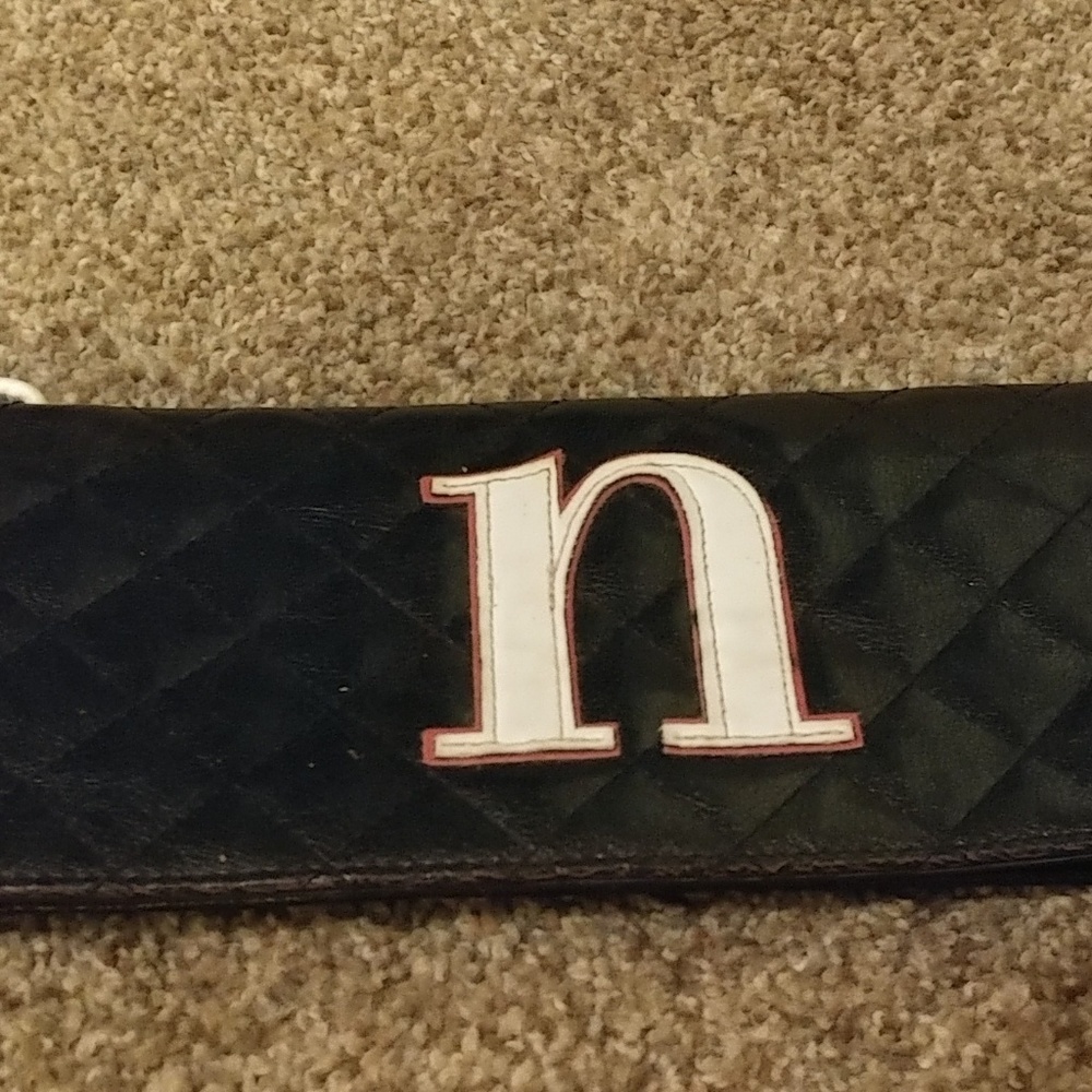 Black initial clutch