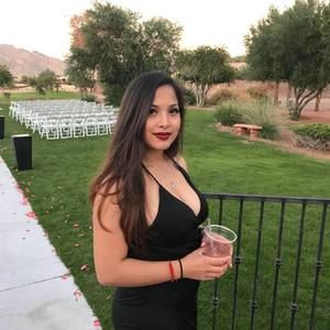 Meet your Posher, Julissa