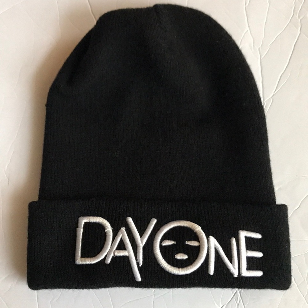 Day one beanie black