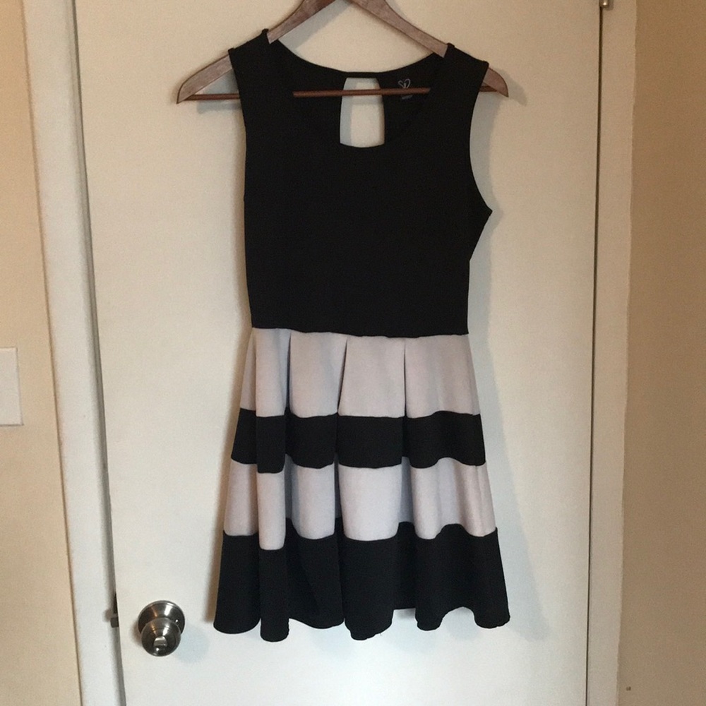 Black and white dress