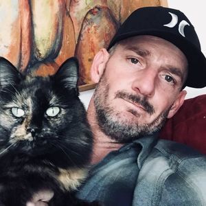 Meet your Posher, Eric