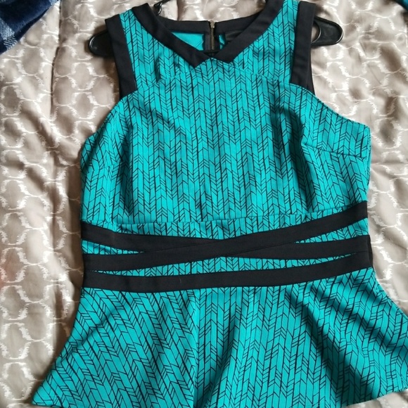 Large Top - Picture 1 of 3