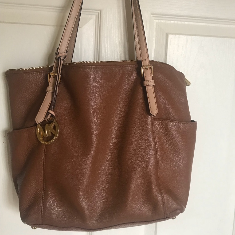 Michael Kors tan leather shoulder bag