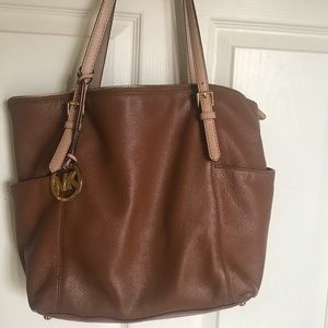 Michael Kors tan leather shoulder bag