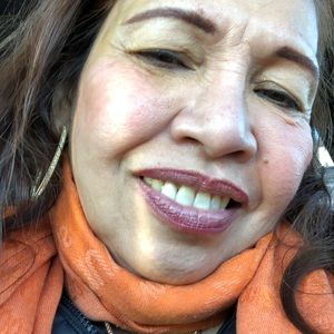 Meet your Posher, Edith