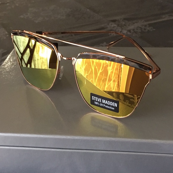 Steve Madden Accessories - Steve Madden Rose Gold Sunglasses/NWOT