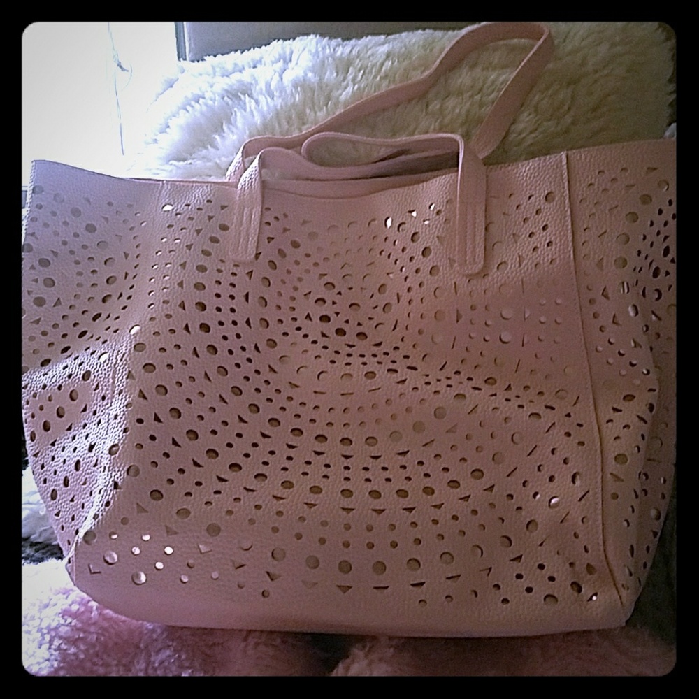 NWT pink bag just rec from Bath and Body