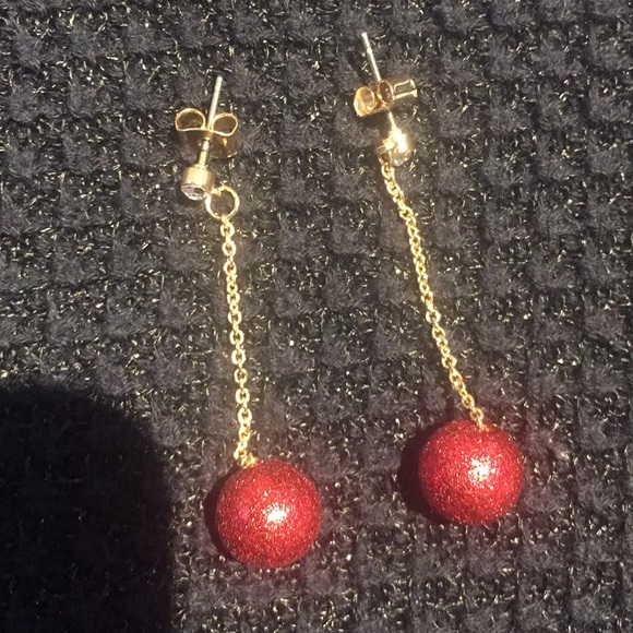 Jewelry - Earrings **SOLD**