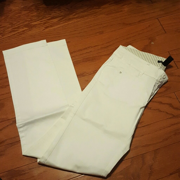 SALE!!🎉 MANGO BASIC WHITE TROUSER - Picture 2 of 5