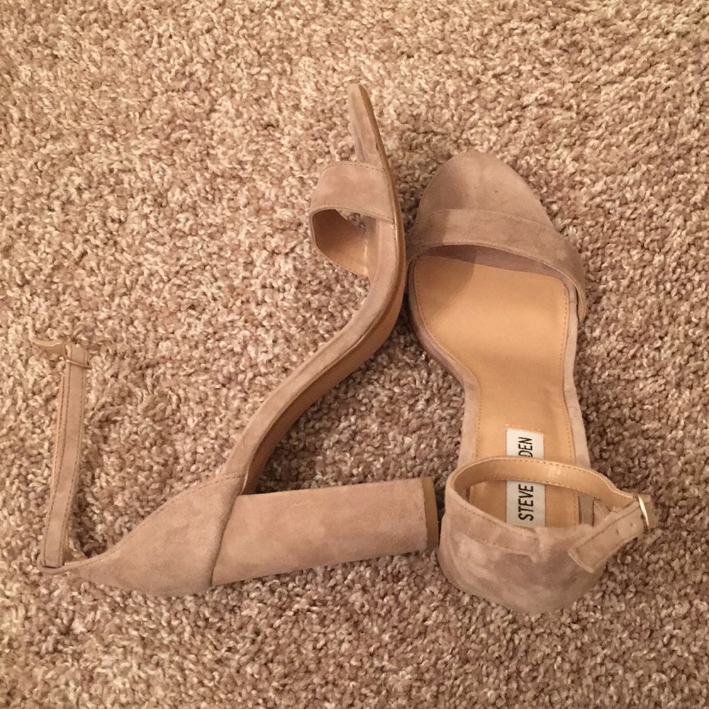 Steve Madden Carrson Wrap Heel
