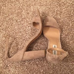 Steve Madden Carrson Wrap Heel