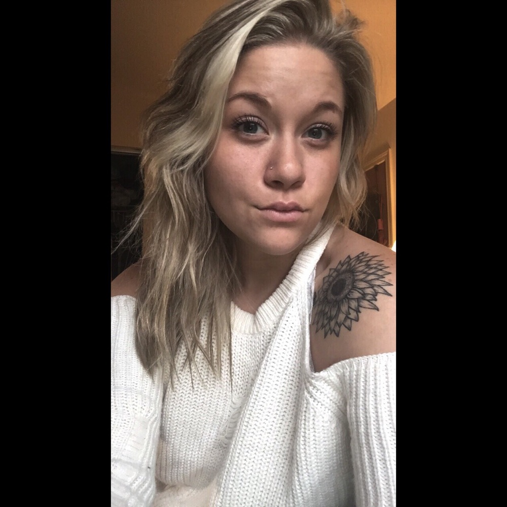 Meet your Posher, Kelsie