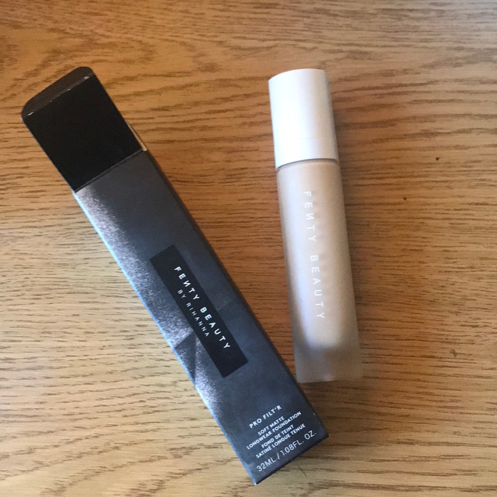 Fenty Beauty Pro Filt'r soft matte foundation #180