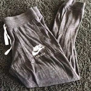 Nike joggers
