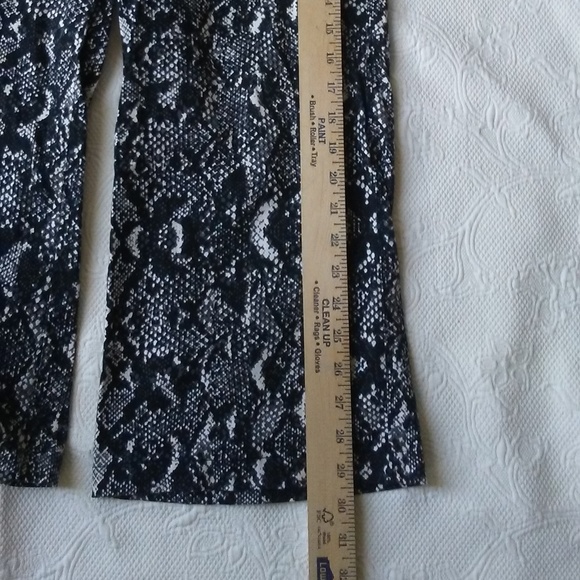 I.N.C. Snakeskin Print Pattern Detail Capri Pants - Picture 8 of 8
