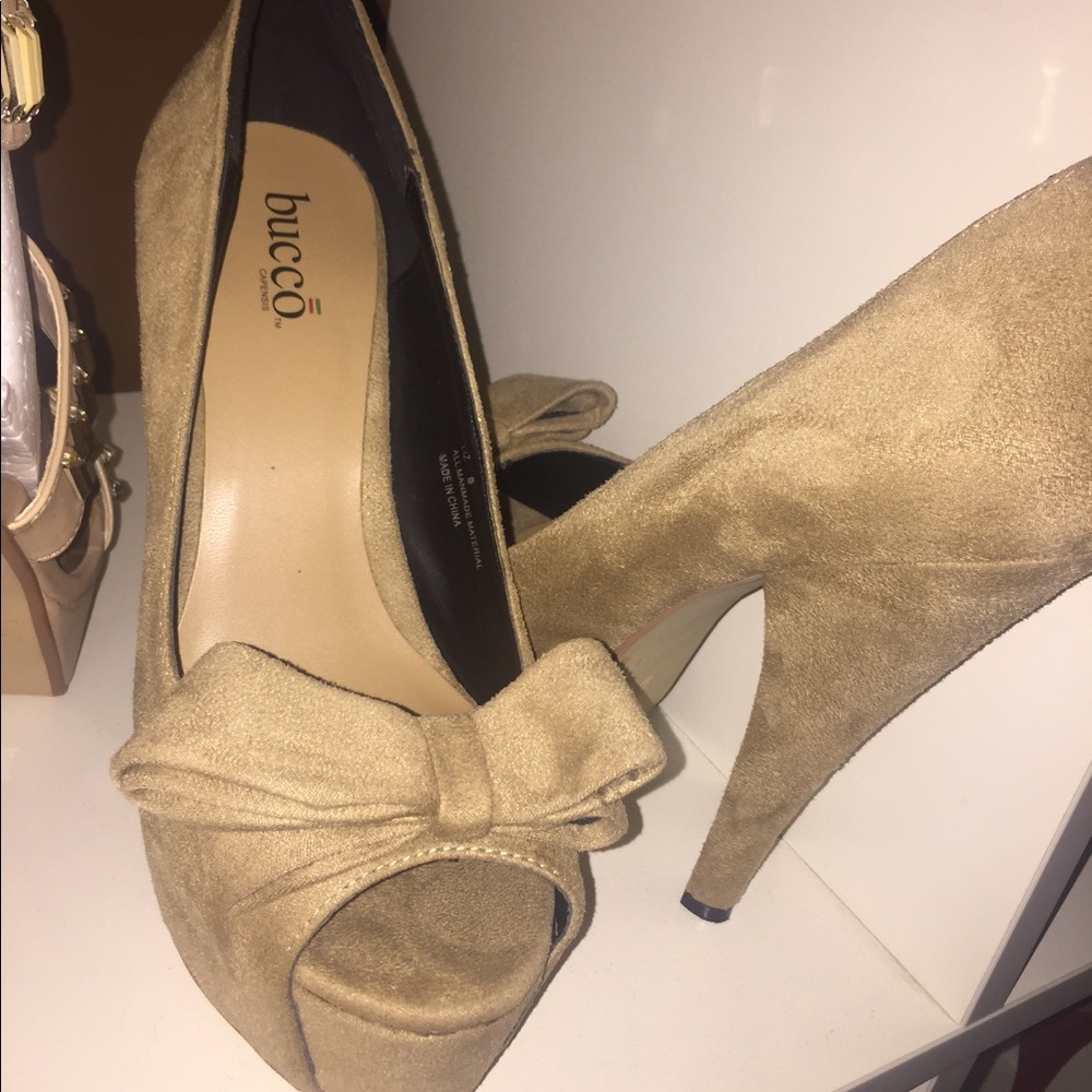 Tan heels size 10