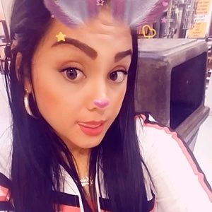 Meet your Posher, Arianna