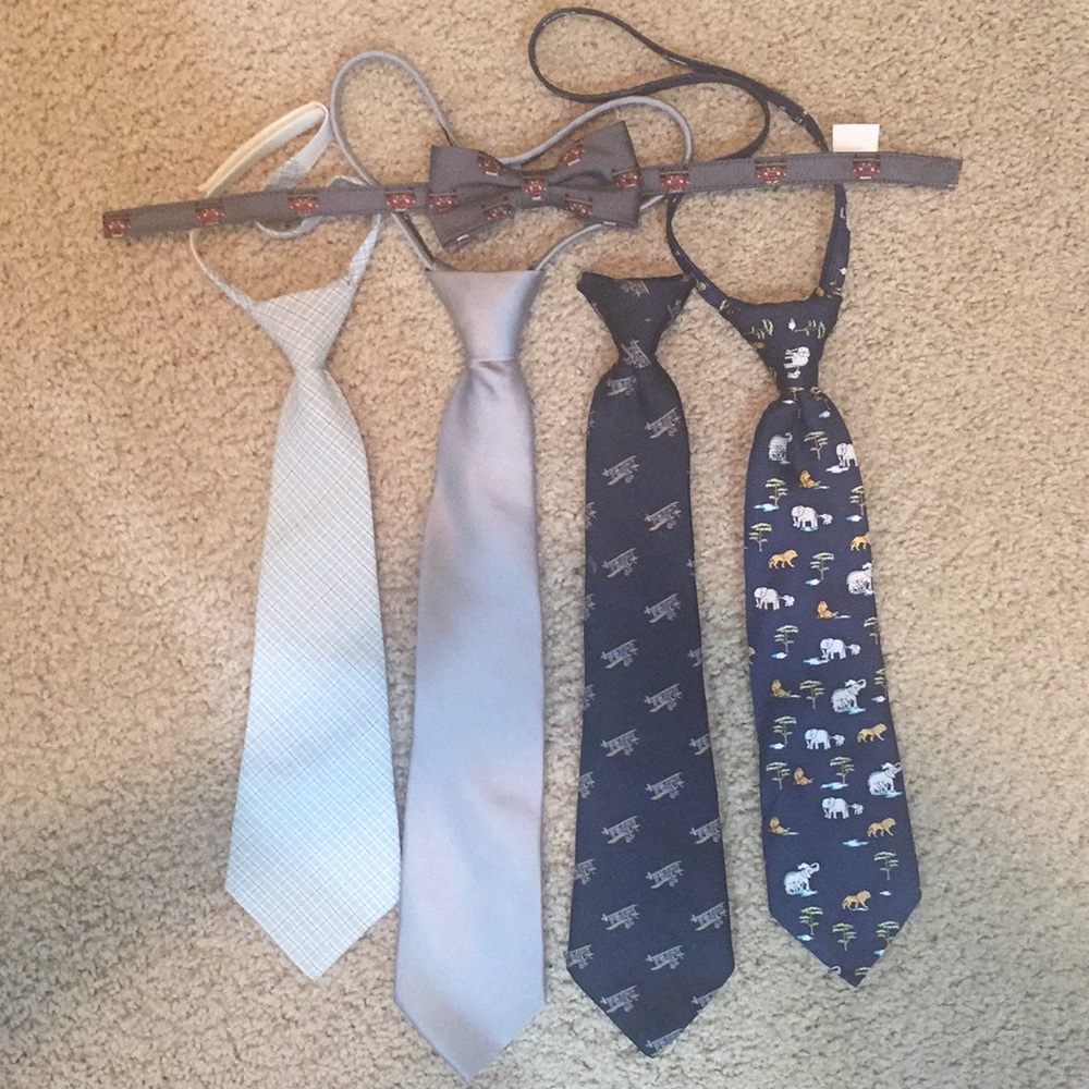 Holiday neck ties and bow tie