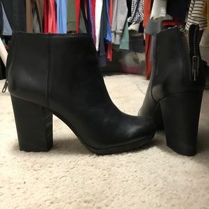 Madewell black booties size 6.5