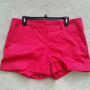 NY& Co red short