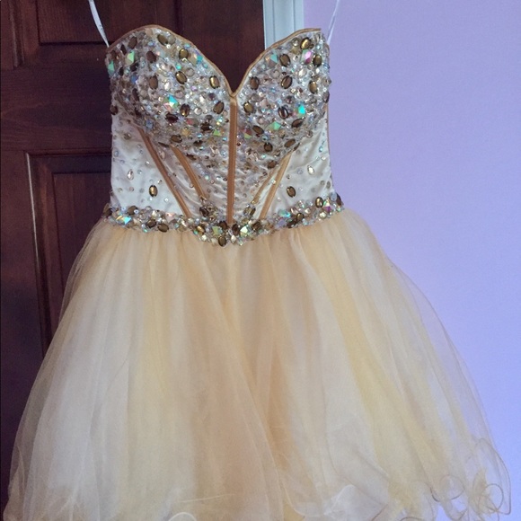 Short prom dress - Picture 4 of 7