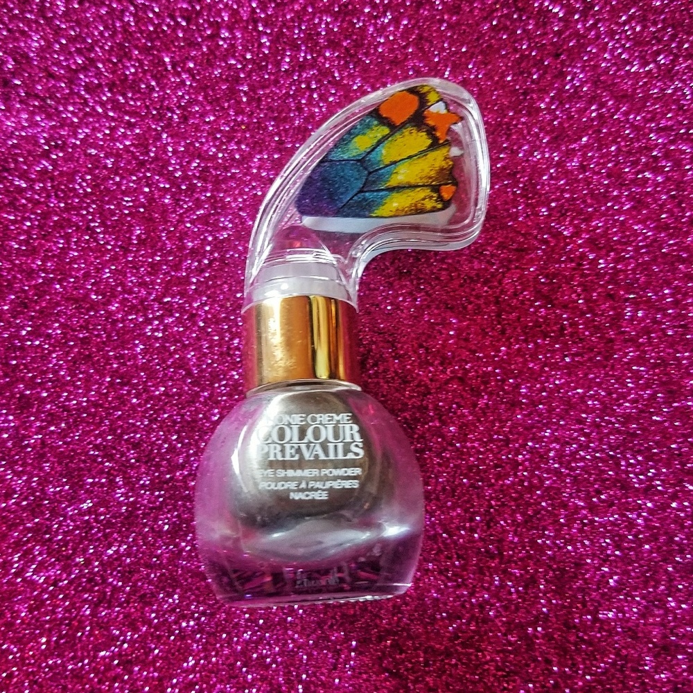Colour Prevails Loose Eyeshadow