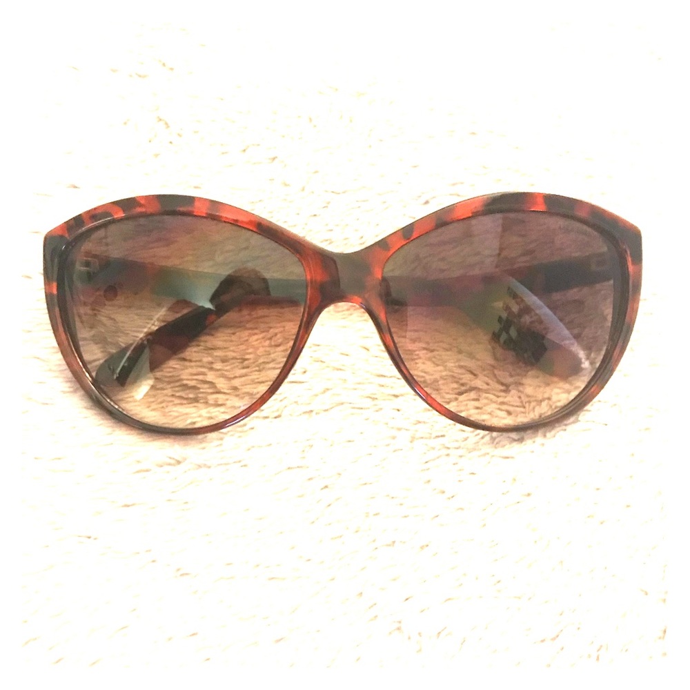 Liz Claiborne Sunglasses