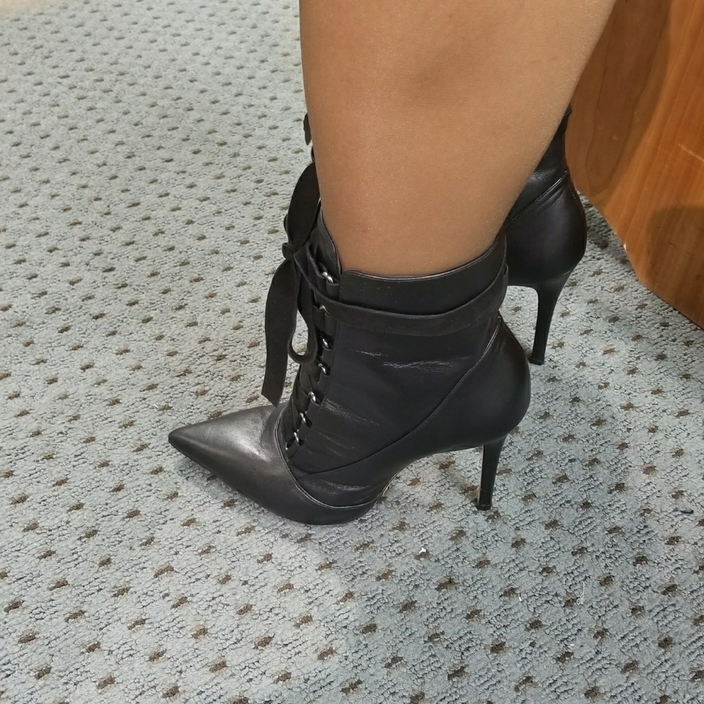 PRICE⤵️ Schutz Luamar pointy toe lace up booties. - Picture 3 of 8