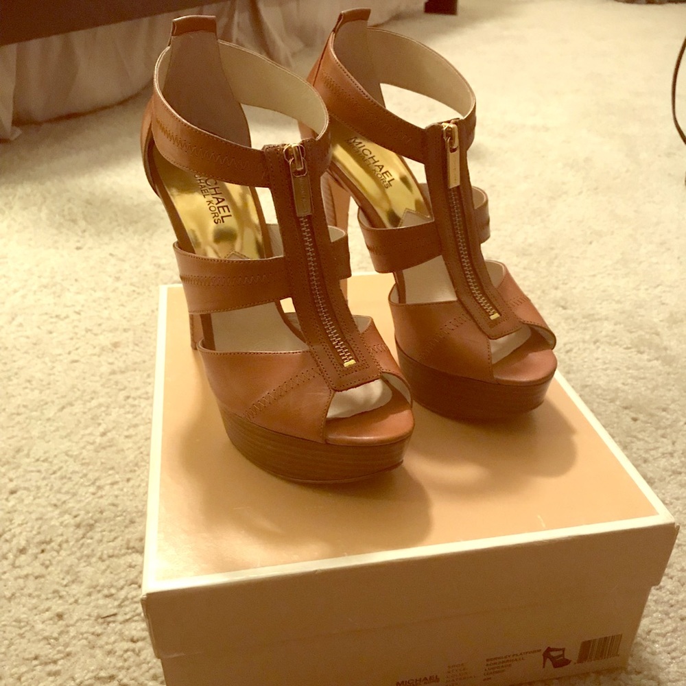 Micheal Kors heels